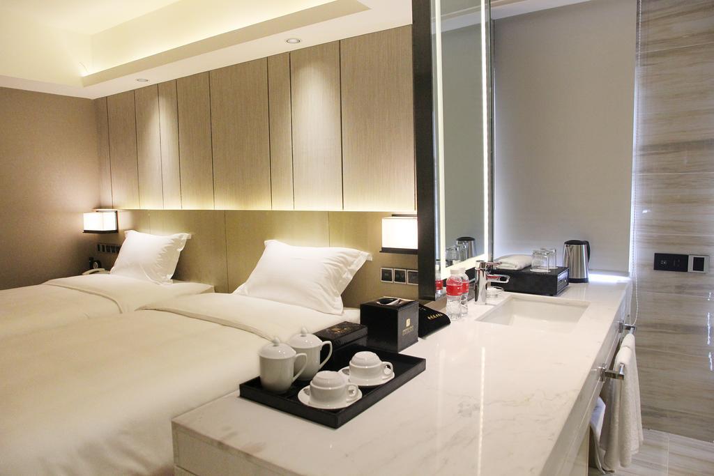 Shenyang Oriental Ginza International Hotel Екстериор снимка